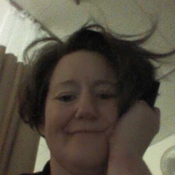 Meet your Posher, Stephanie - Picture 3 of 4